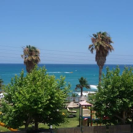 Strand van Appartementen Villa Myrto in Chersonissos, Kreta