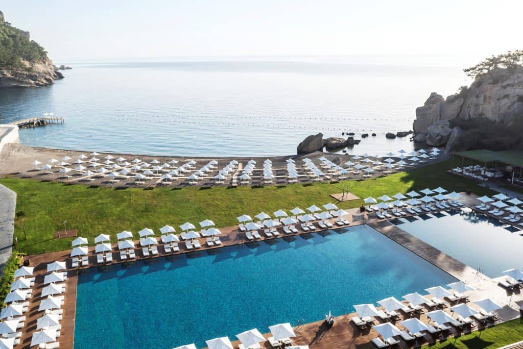 Zwembad van Maxx Royal Kemer Resort in Kiris, Turkije
