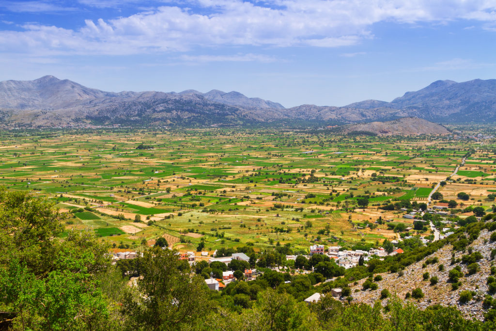 Uitzicht over de Lassithi-hoogvlakte op Kreta, Griekenland