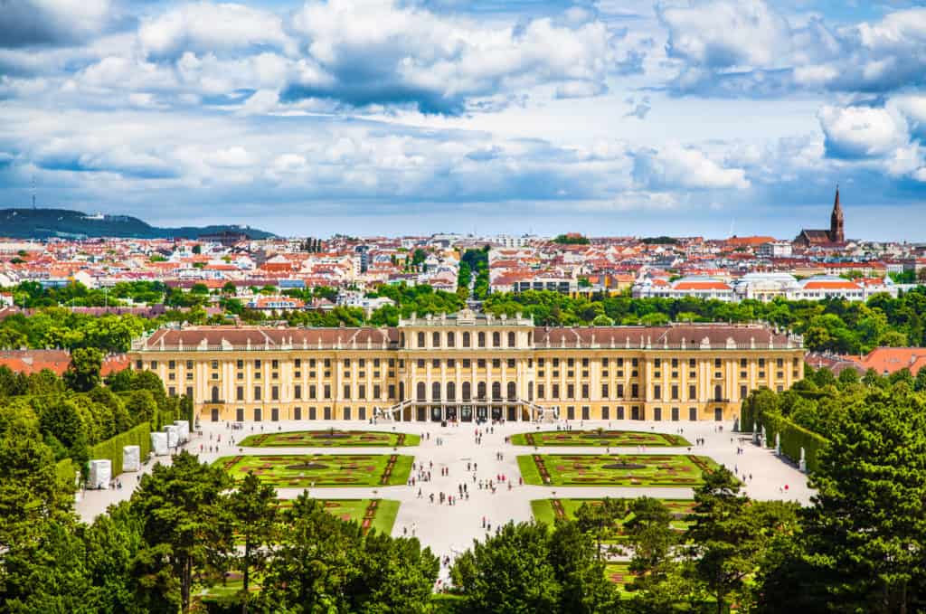 Uitzicht op Schloss Schönbrunn in Wenen, Oostenrijk