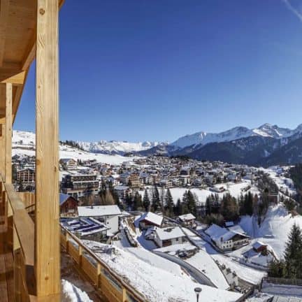 Uitzicht van Vaya St. Zeno in Serfaus, Tirol, Oostenrijk