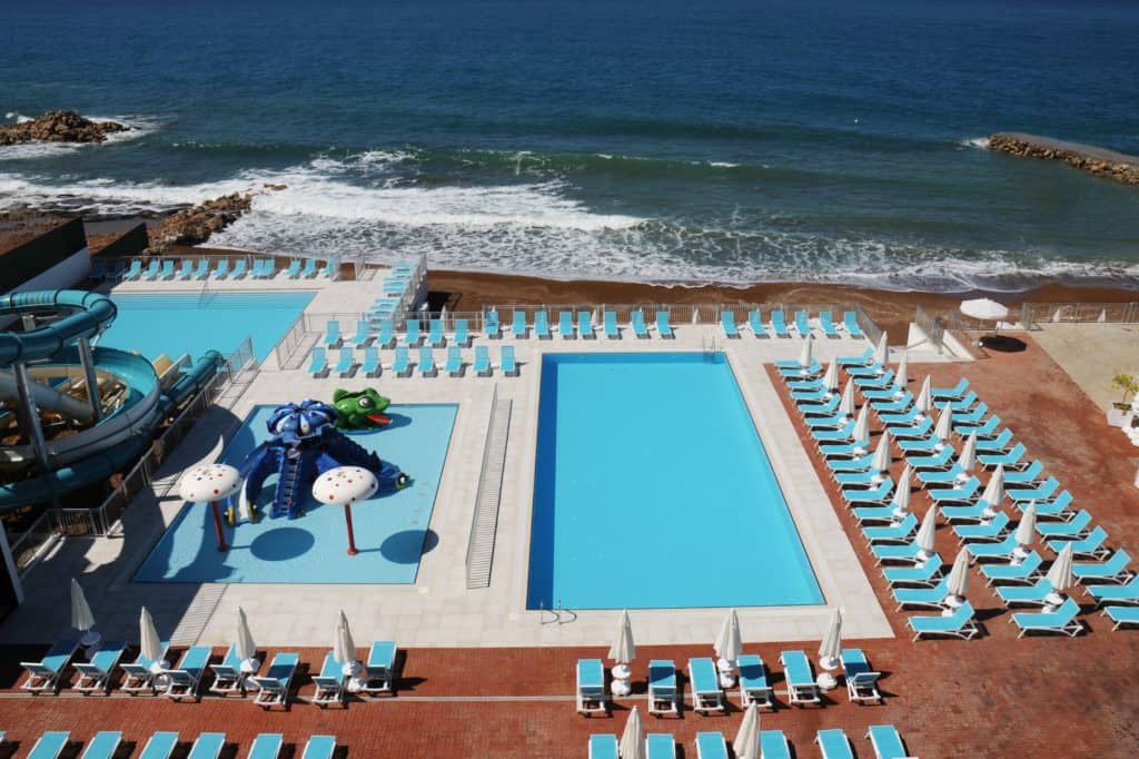 Zwembaden van Gold Island Hotel in Alanya, Turkse Rivièra, Turkije