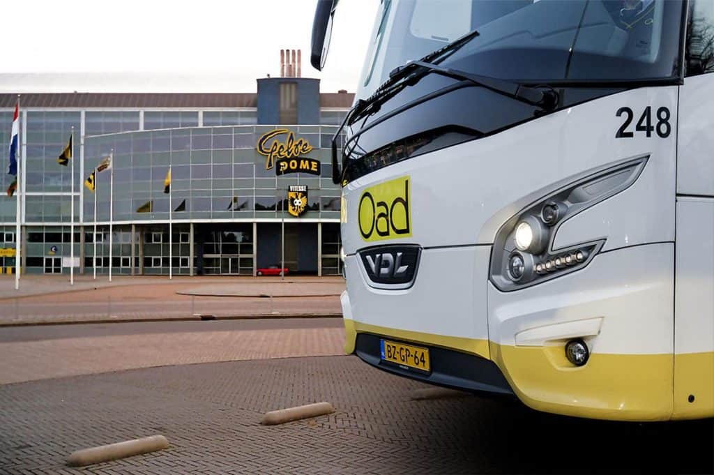 Bus bij Gelredome in Arnhem, Gelderland