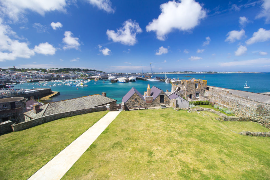 Oud fort in Saint Peter Port in Guernsey, Kanaaleilanden