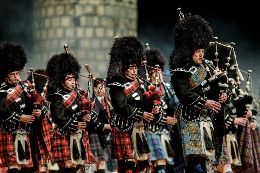 Schotse doedelzakspelers bij de Music Show Scotland Auld Lang Syne