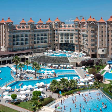 Zwembaden van Side Mare Resort & Spa in Side, Turkse Rivièra, Turkije