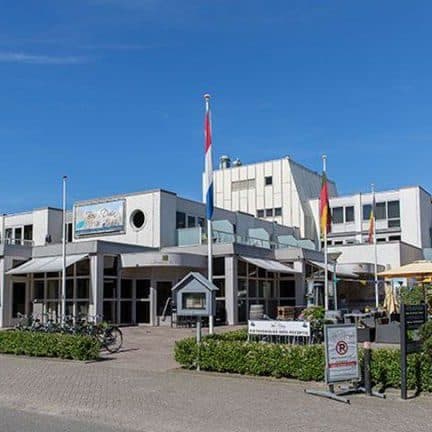 Strandhotel Bos en Duin in Oostkapelle, Zeeland, Nederland