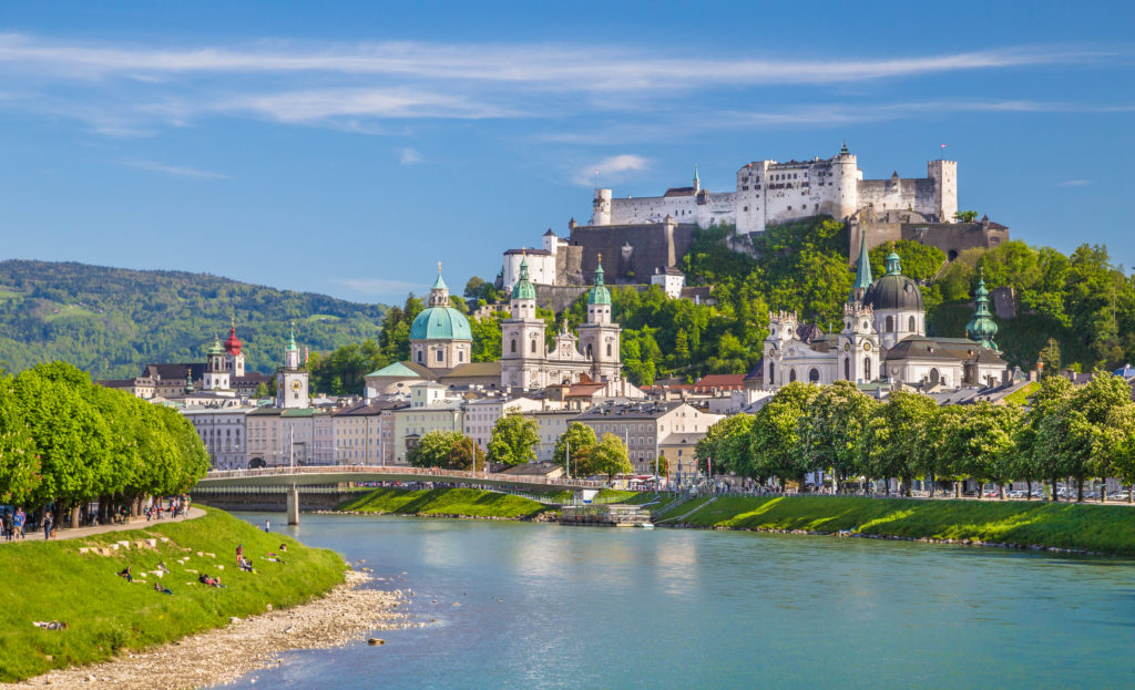 Uitzicht op de Hohensalzburg vesting in Salzburg, Oostenrijk
