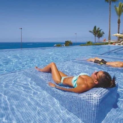 Zwembad van Riu Palace Meloneras in Maspalomas, Gran Canaria, Spanje