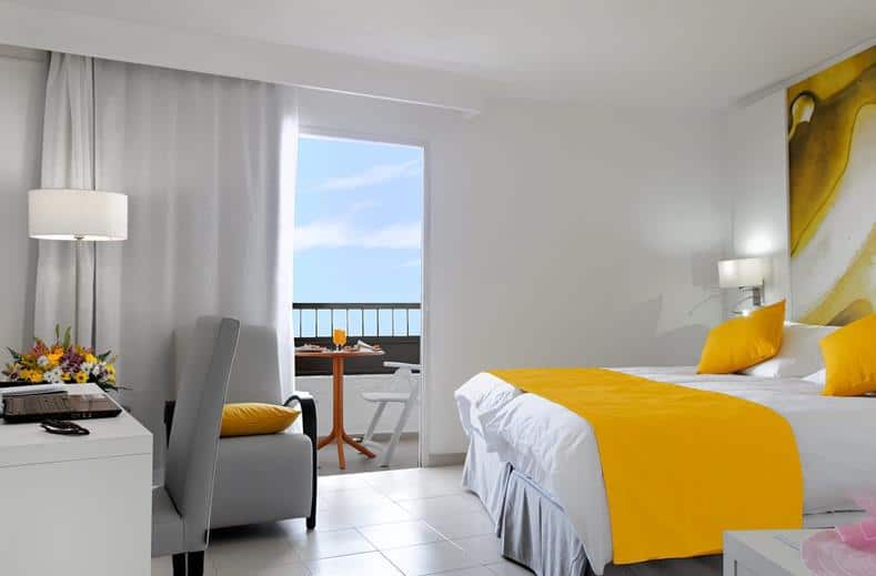 Hotelkamer van Suneo Club Waikiki in Playa del Inglés, Gran Canaria, Spanje