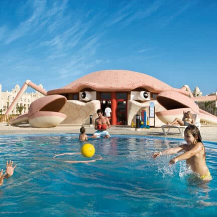 Kinderbad van ClubHotel Riu Karamboa in Praia de Salinas, Boa Vista, Kaapverdië