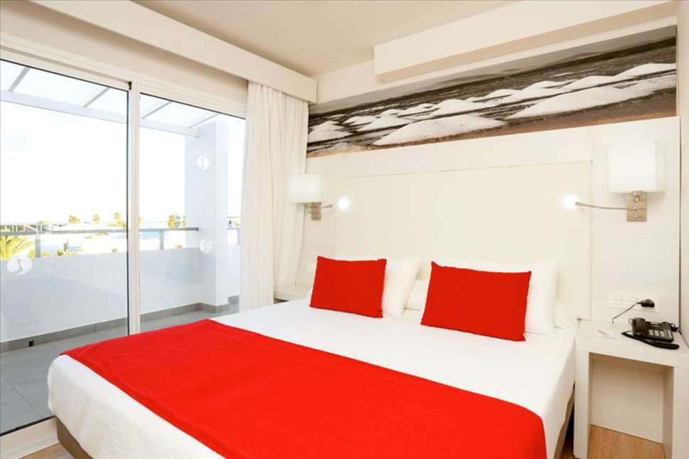 Hotelkamer van Sentido Aequora Lanzarote in Puerto del Carmen, Lanzarote, Spanje