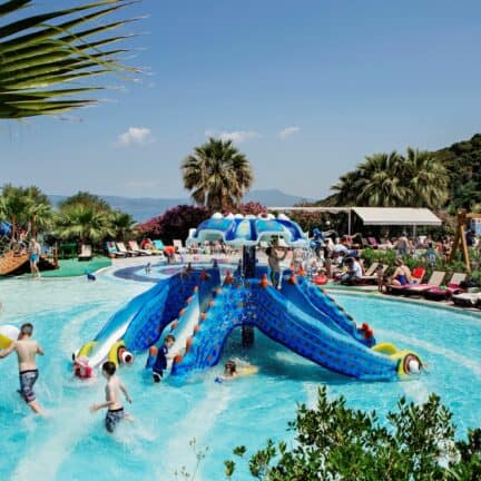 Kinderbad van Pine Bay Holiday Resort in Kusadasi, Noord-Egeïsche Kust, Turkije