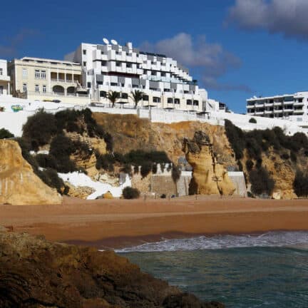 Ligging van Rocamar Exclusive Hotel & Spa in Albufeira, Algarve, Portugal