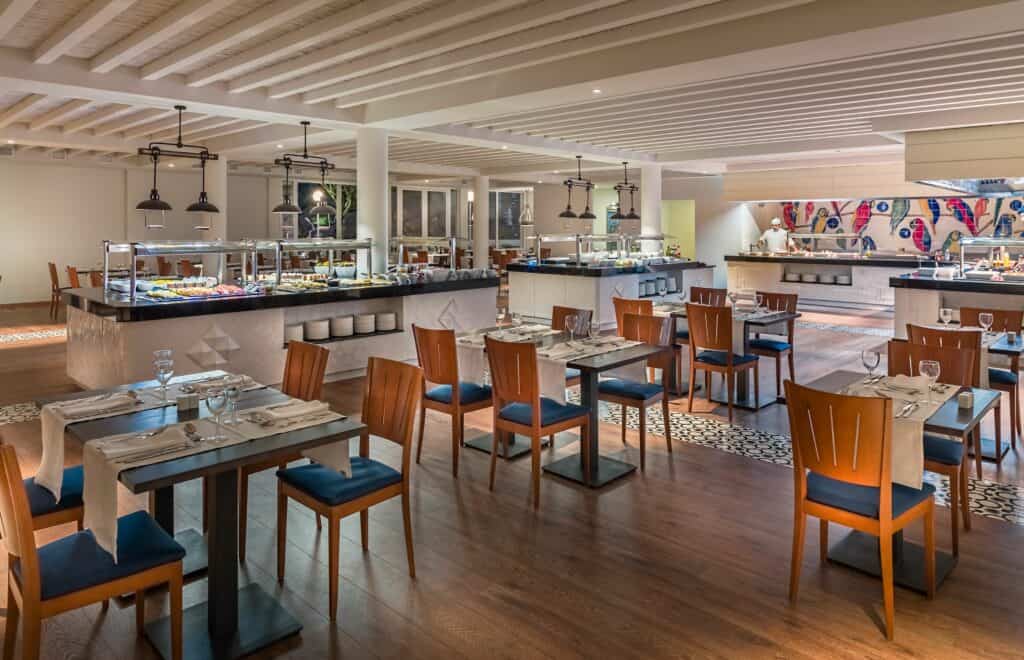 Restaurant van H10 Ocean Suites in Corralejo, Fuerteventura, Spanje