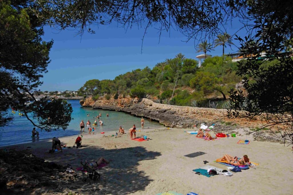 Strand van Appartementen Playa Ferrera in Cala d’Or, Mallorca, Spanje