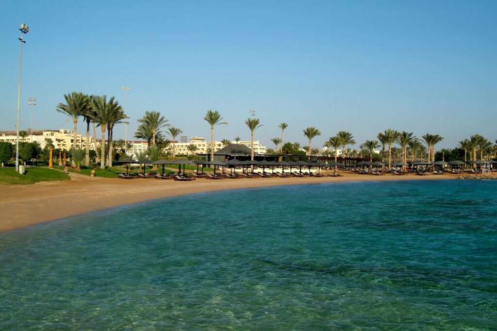 Strand van Steigenberger Aqua Magic in Hurghada, Rode Zee, Egypte