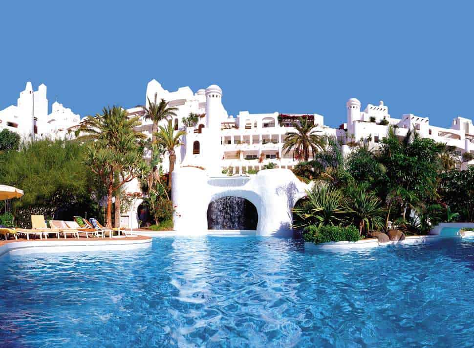 Zwembad van Hotel Jardin Tropical in Costa Adeje, Tenerife, Spanje