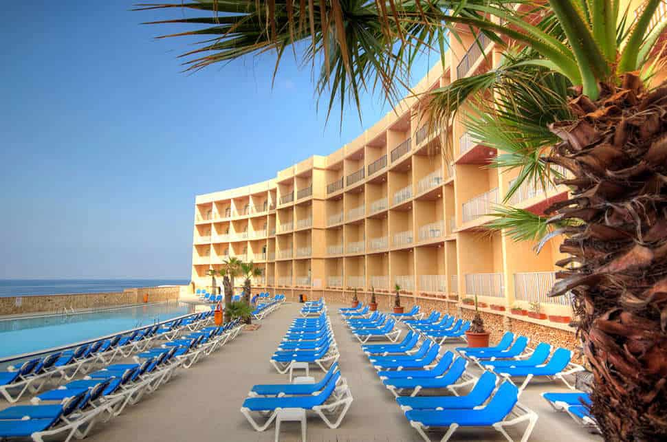 Zwembad van Paradise Bay Resort Hotel in Mellieha, Malta, Malta