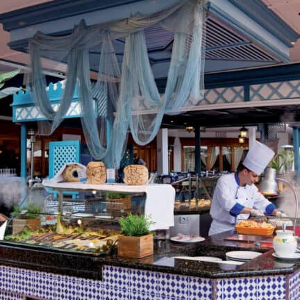 Buffetrestaurant van Seaside Los Jameos Playa in Puerto del Carmen, Lanzarote, Spanje