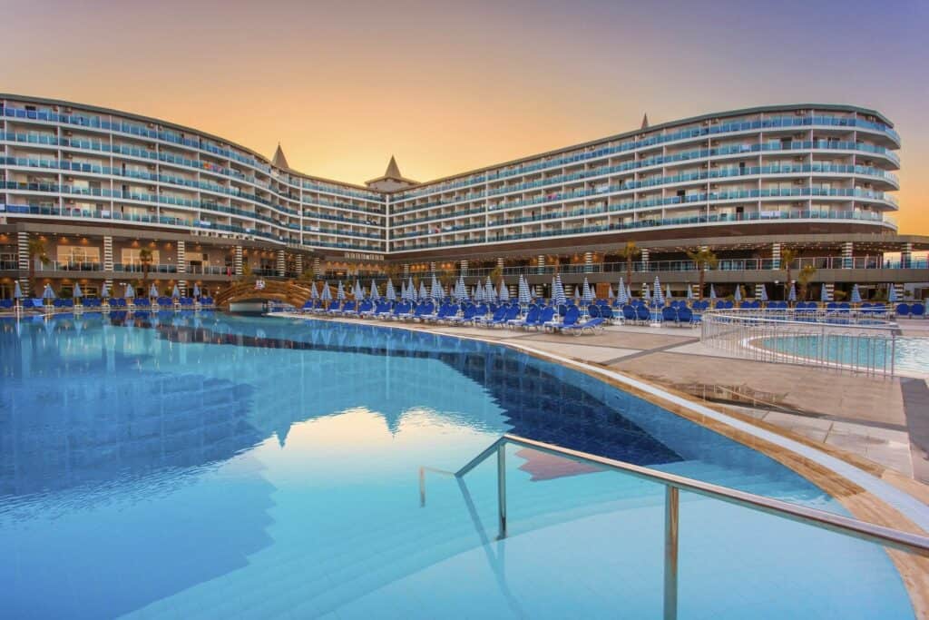 Zwembad van Eftalia Ocean Hotel in Alanya, Turkse Rivièra, Turkije