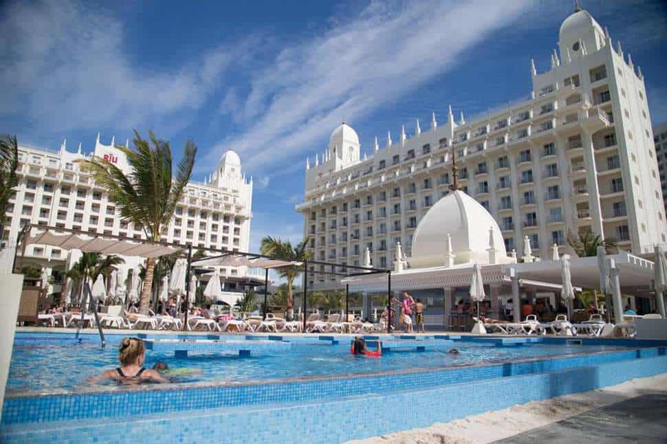 Zwembad van Hotel Riu Palace Aruba in Palm Beach, Aruba, Aruba