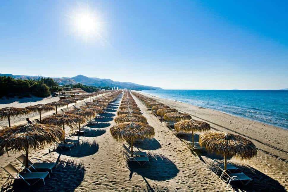 Strand van Blue Lagoon Village in Kefalos, Kos, Griekenland