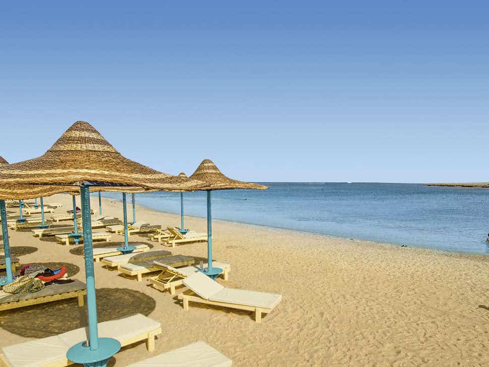 Strand van Sunrise Marina Resort in Marsa Alam, Rode Zee, Egypte