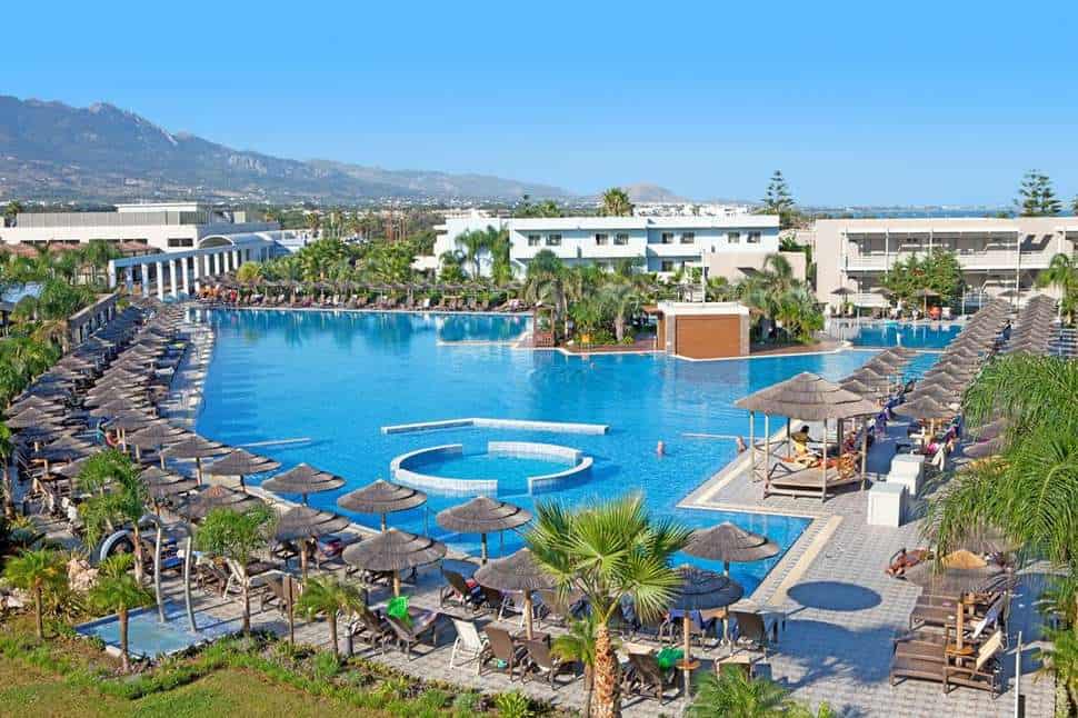 Zwembad van Blue Lagoon Resort in Lambi, Kos, Griekenland