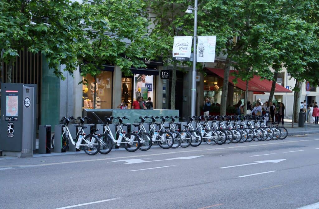 Huur van elektrische fietsen in Madrid, Spanje