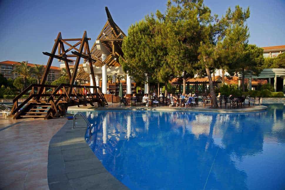 Zwembad van IC Hotels Green Palace in Lara Beach, Turkse Rivièra, Turkije