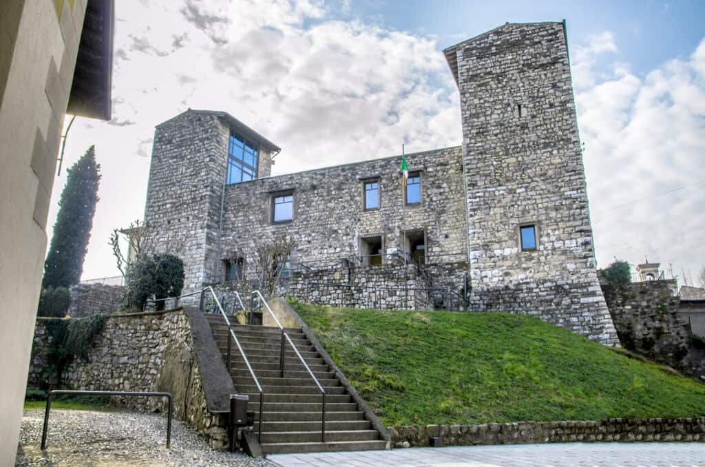 Oldofredi kasteel in Iseo, Italië