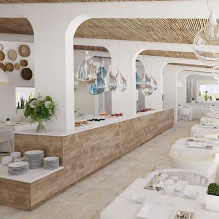 Restaurant van Portinatx Beach Club in Cala Portinatx, Ibiza, Spanje