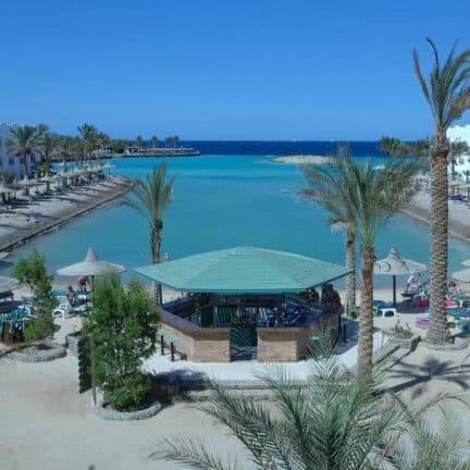 Strand van Arabia Azur Beach Resort in Hurghada, Rode Zee, Egypte