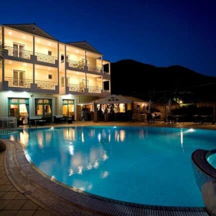 Zwembad van Lefko Hotel & Apartments in Nidri, Lefkas, Griekenland