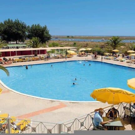 Zwembad van Golden Club Cabanas in Cabanas, Algarve, Portugal