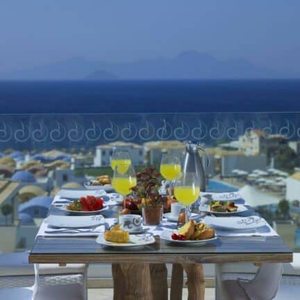 Ontbijt van Mitsis Blue Domes Resort & Spa