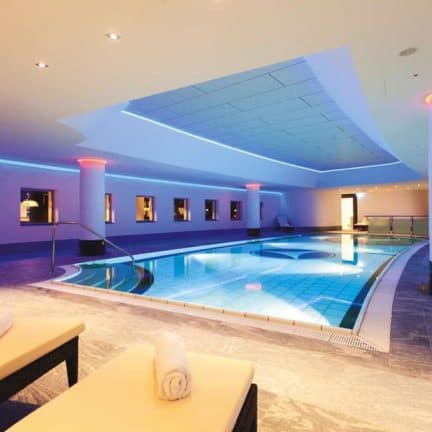 Zwembad en wellness van Sauerland Stern Hotel