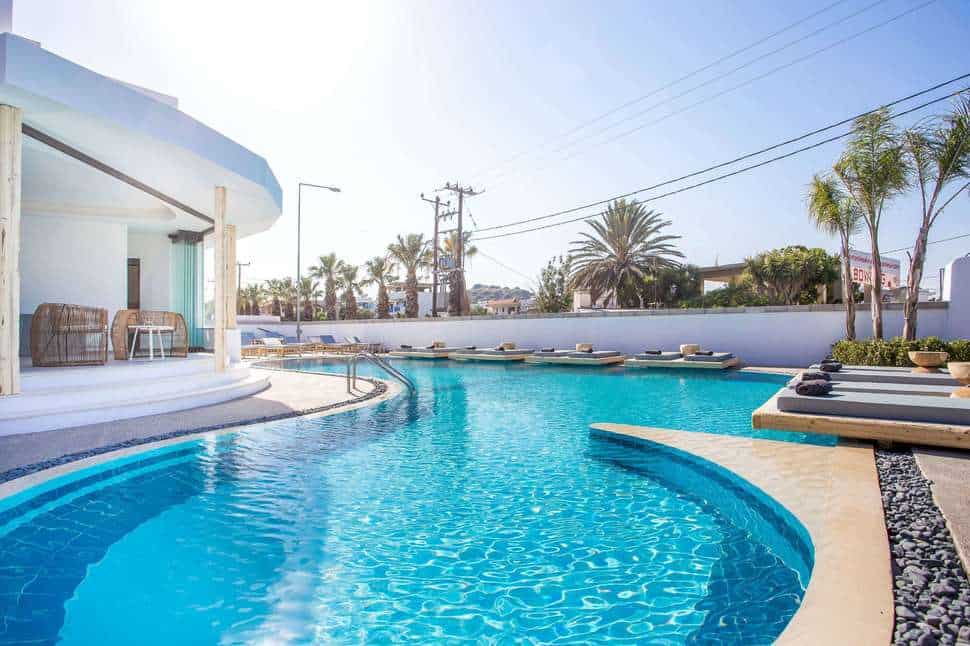 Zwembad van Casa Cabana Hotel & Suites