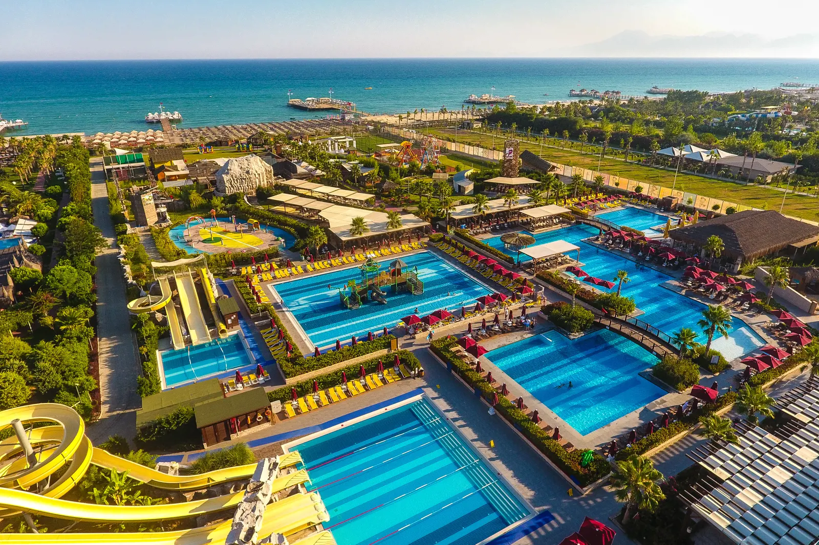 Aska Lara Resort & Spa in Lara Beach, Turkije